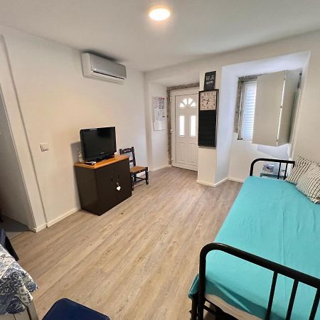 Apartamento 1 Quarto, Com Patio, Em Frente Praia Paço de Arcos Buitenkant foto