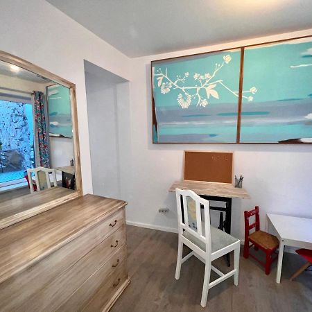 Apartamento 1 Quarto, Com Patio, Em Frente Praia Paço de Arcos Buitenkant foto