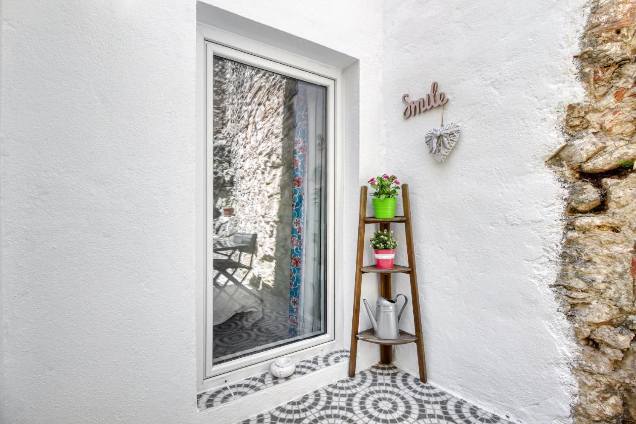 Apartamento 1 Quarto, Com Patio, Em Frente Praia Paço de Arcos Buitenkant foto