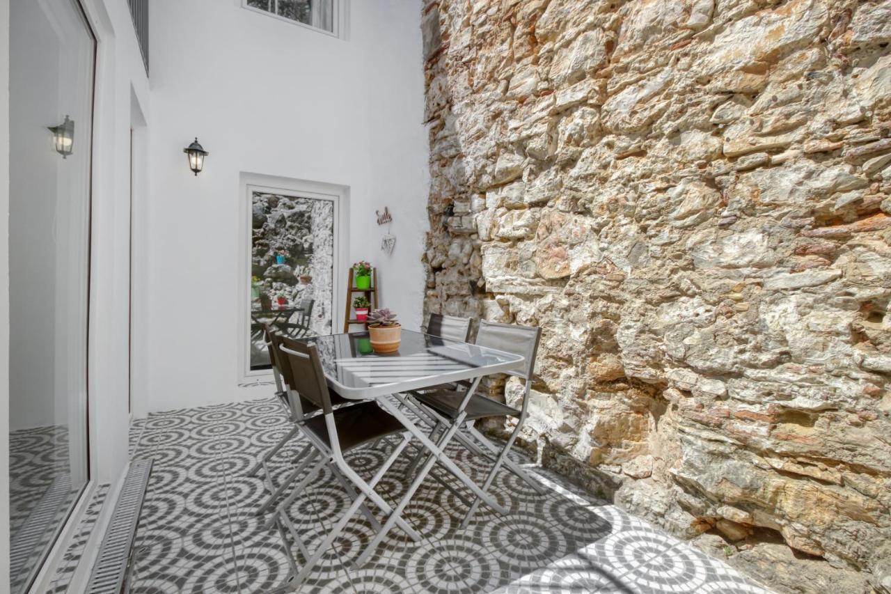 Apartamento 1 Quarto, Com Patio, Em Frente Praia Paço de Arcos Buitenkant foto