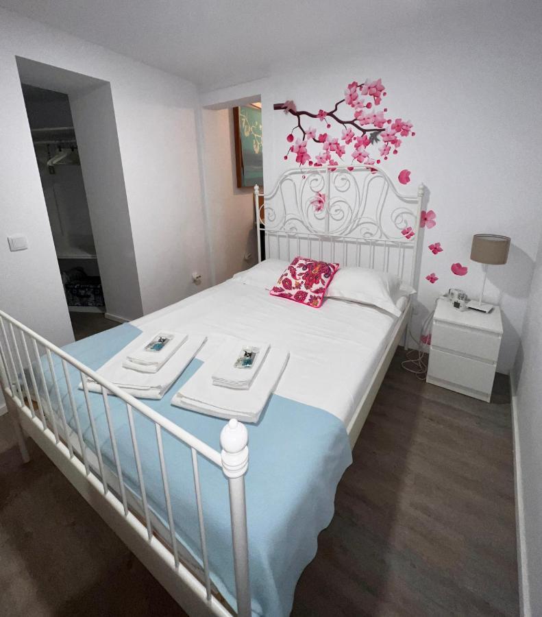 Apartamento 1 Quarto, Com Patio, Em Frente Praia Paço de Arcos Buitenkant foto
