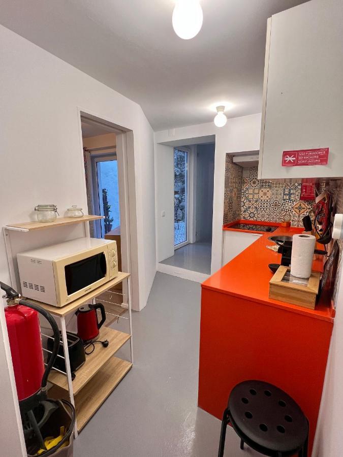 Apartamento 1 Quarto, Com Patio, Em Frente Praia Paço de Arcos Buitenkant foto