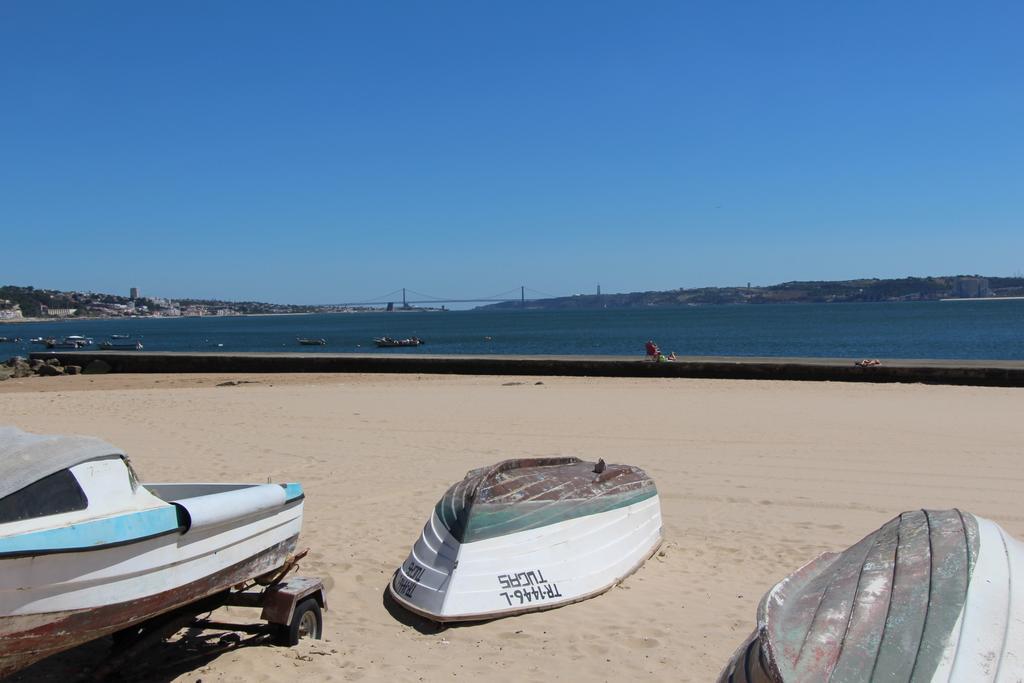 Apartamento 1 Quarto, Com Patio, Em Frente Praia Paço de Arcos Buitenkant foto