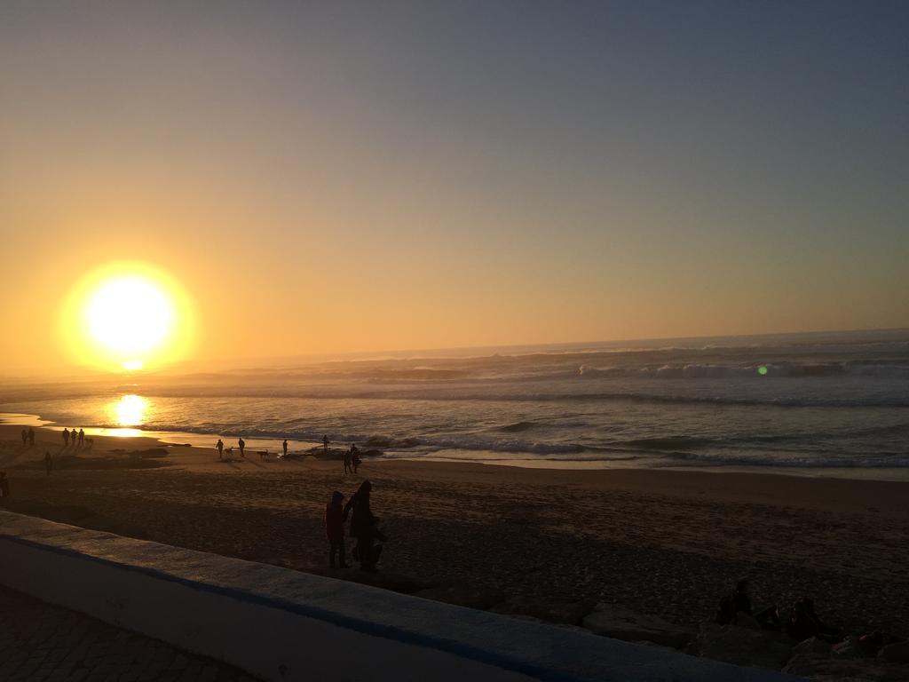 Apartamento 1 Quarto, Com Patio, Em Frente Praia Paço de Arcos Buitenkant foto